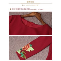 秋冬復(fù)古刺繡民族風媽媽裝包臀裙婚宴禮服大碼中年女裝圓領(lǐng)連衣裙